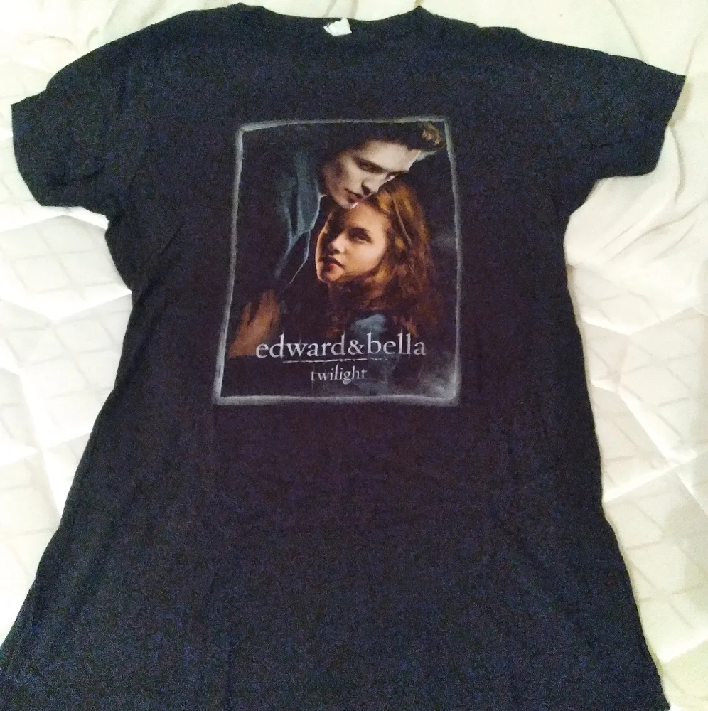 Twilight shirt - Picture 1 of 2